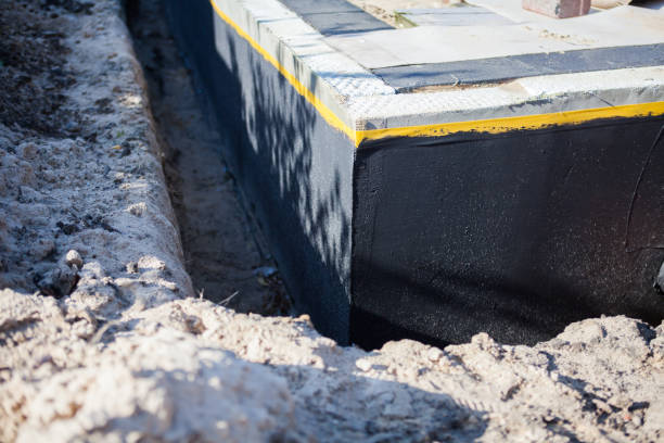 Professional Vapor Barrier Installation technician working in Conasauga, TN